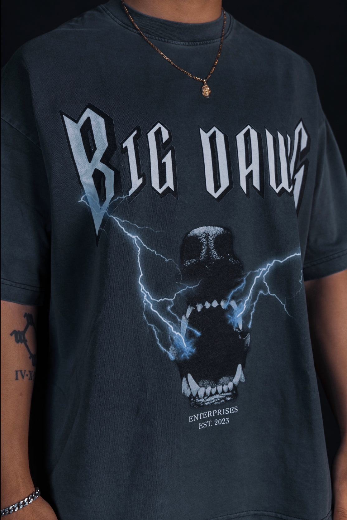 OVERSIZED "BITE LIGHTNING" TEE